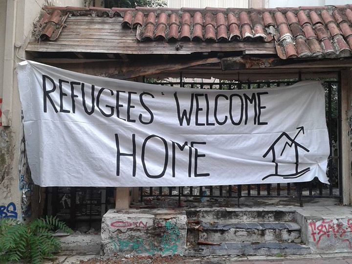 Κατάληψη εγκαταλελειμμένου κτιρίου στα Εξάρχεια για τη στέγαση προσφύγων